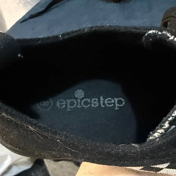 Monochrome Checkered Women's Sneakers - Picture 2 of 7